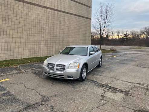 2007 Dodge Magnum SXT NO ACCIDENTS - cars & trucks - by dealer -... for sale in Grand Blanc, MI