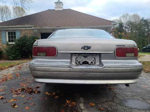 1995 chevrolet caprice, cheap - cars & trucks - by owner - vehicle... for sale in Burtonsville, District Of Columbia