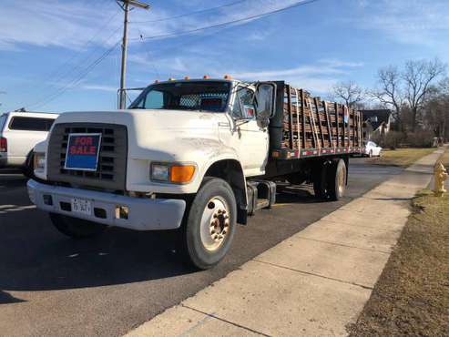 1996 Ford F-700 22 Stake body for sale in West Chicago, IL