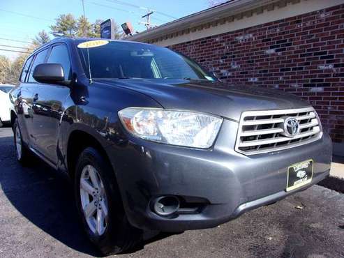 2010 Toyota Highlander Seats-8 AWD, 151k Miles, P Roof, Grey, Clean for sale in Franklin, ME