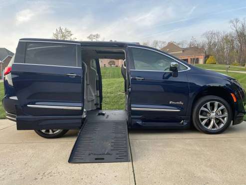 2018 Chrysler Pacifica Braun Wheelchair Handicap Van ONLY 1,200... for sale in Venetia, PA