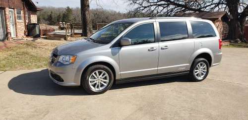 2019 grand caravan sxt PAY OFF for sale in Durant, TX