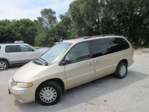 1998 Chrysler Town and Country #40 - cars & trucks - by dealer -... for sale in Omaha, NE