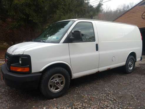 2008 GMC SAVANA - cars & trucks - by owner - vehicle automotive sale for sale in ENDICOTT, NY