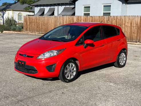 2012 Ford Focus SE - cars & trucks - by owner - vehicle automotive... for sale in San Antonio, TX
