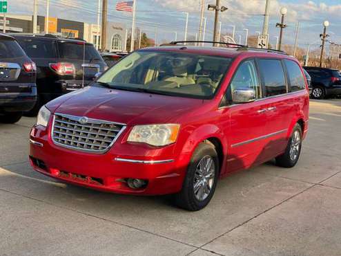 2009 Chrysler Town & Country Limited (FREE WARRANTY) - cars & trucks... for sale in Lafayette, IN