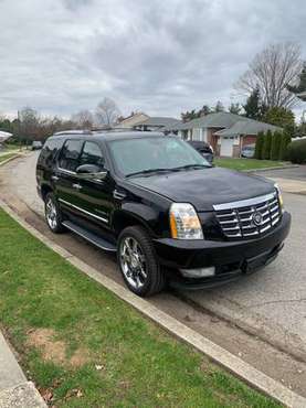2007 Cadillac Escalade - cars & trucks - by owner - vehicle... for sale in Melville, NY
