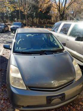 2005 Prius with hybrid battery under warranty 7 more years! $3000... for sale in Greensboro, NC