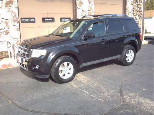 2011 Ford Escape Limited 4wd ..backup cam. heated leather,Moonroof & . for sale in Butler, WI