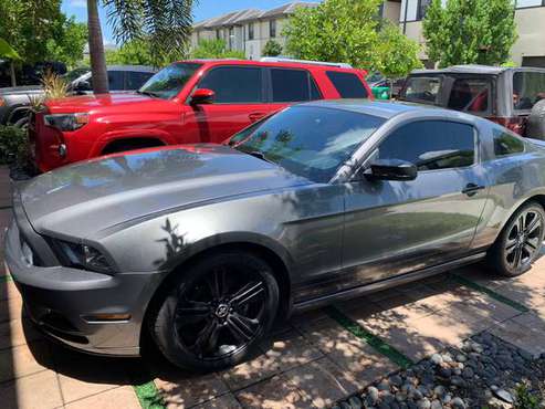 Ford Mustang 2013 - cars & trucks - by owner - vehicle automotive sale for sale in Hialeah, FL