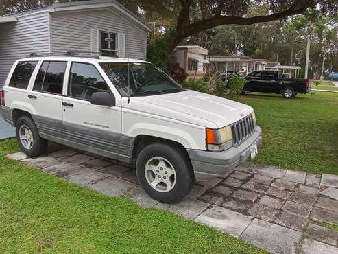 1998 Jeep Grand Cherokee Laredo 4x4 4.0L I6 - cars & trucks - by... for sale in Lake Wales, FL