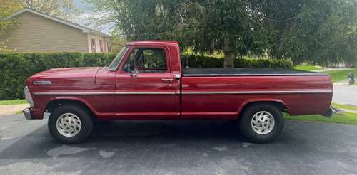 1967 Ford F-100 Custom Cab Long Bed w/Tonneau Cover for sale in Red Lion, PA