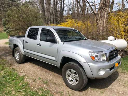 05 Tacoma 4x4 - 4 Door Short Bed V6 for sale in Ithaca, NY