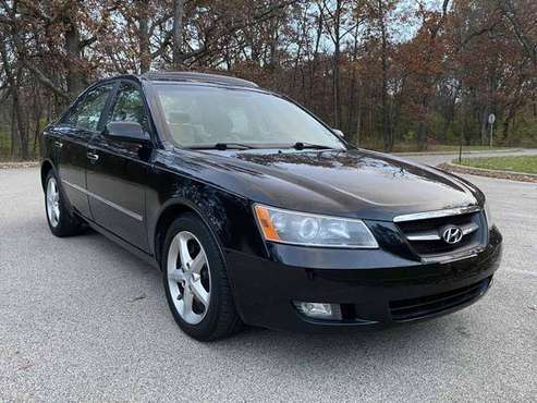 2008 HYUNDAI SONATA Limited V6 Automatic - cars & trucks - by owner... for sale in Crystal Lake, IL