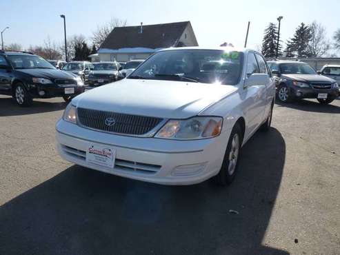 2000 Toyota Avalon XLS Affordable - cars & trucks - by dealer -... for sale in Fort Collins, CO
