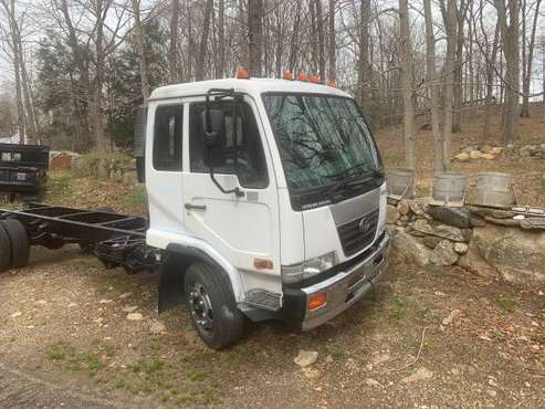 2007 Nissan UD2300 for sale in Danbury, NY