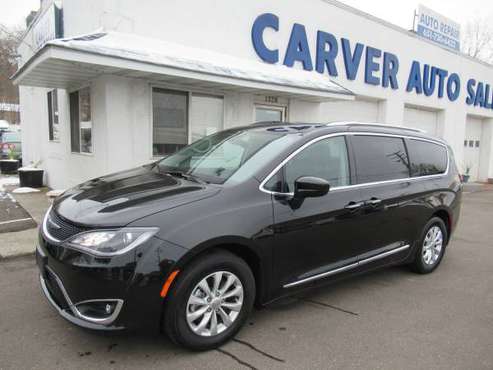 2019 Chrysler Pacifica Touring L only 27K miles! Warranty! - cars &... for sale in Minneapolis, MN