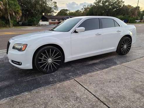 2012 Chrysler 300 S Guaranteed Credit Approval! - cars & trucks - by... for sale in SAINT PETERSBURG, FL