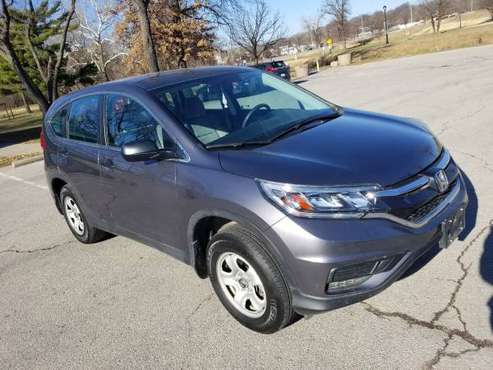 2016 HONDA CR-V AWD IN EXCELLENT CONDITION 37K MILES - cars & trucks... for sale in Shawnee Mission, MO