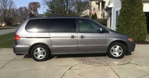 Honda Odyssey Minivan EX 2000 - cars & trucks - by owner - vehicle... for sale in Granger , IN
