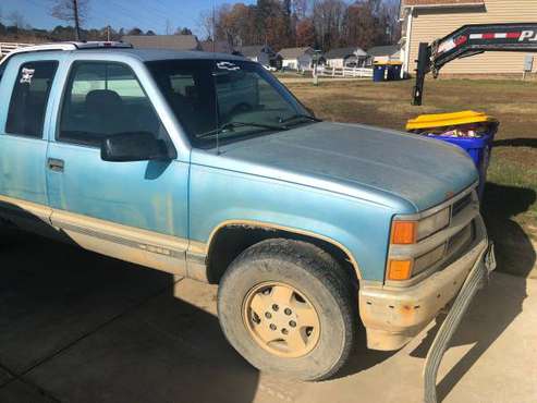 1995 Chevy Pickup 4x4 - cars & trucks - by owner - vehicle... for sale in Colonial Heights, VA