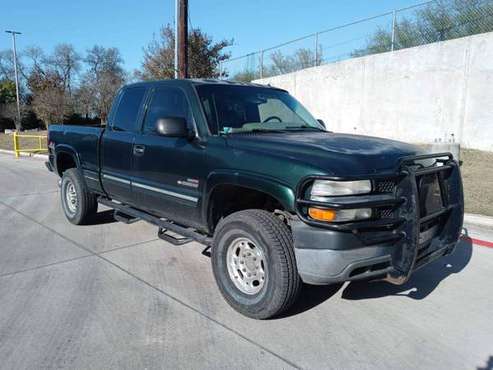 2002 Chevy Silverado 2500 Duramax 4x4 - cars & trucks - by dealer -... for sale in San Antonio, TX