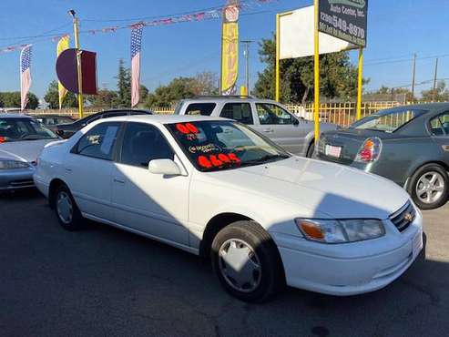2000 TOYOTA CAMRY 4DR, (WHITE) RUNS EXCELLENT - cars & trucks - by... for sale in Modesto, CA