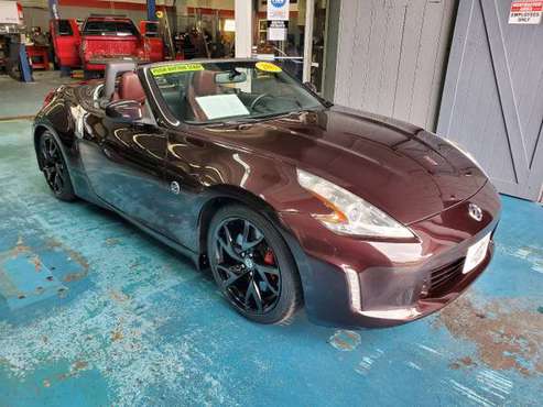 2013 Nissan 370z Convertable - - by dealer - vehicle for sale in Janesville, WI
