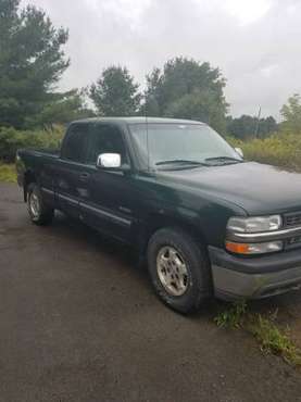 2001 Chevy Silverado 4 wheel drive 1500 Extended Cab for sale in Watertown, NY