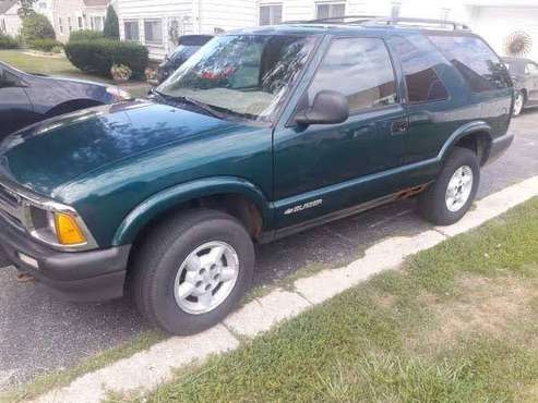 CHEVY BLAZER 1997 green 4 x4 for sale in Melrose Park, IL