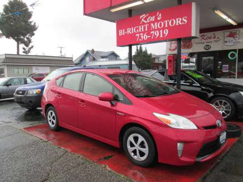 2013 Toyota Prius Three Hybrid - - by dealer - vehicle for sale in Centralia, WA