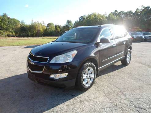 Chevrolet Traverse LS AWD 3rd ROW ONE OWNER **1 year warranty** -... for sale in hampstead, RI