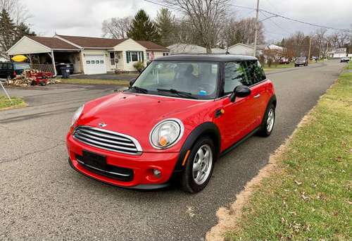 2011 MINI COOPER EXCELLENT CONDITION - cars & trucks - by owner -... for sale in east greenbush, NY