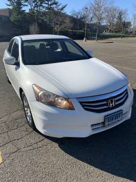 2012 Honda Accord SE 4dr - cars & trucks - by owner - vehicle... for sale in Fairfield, NY