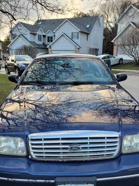 Crown victoria 2003 - cars & trucks - by owner - vehicle automotive... for sale in St. Charles, IL