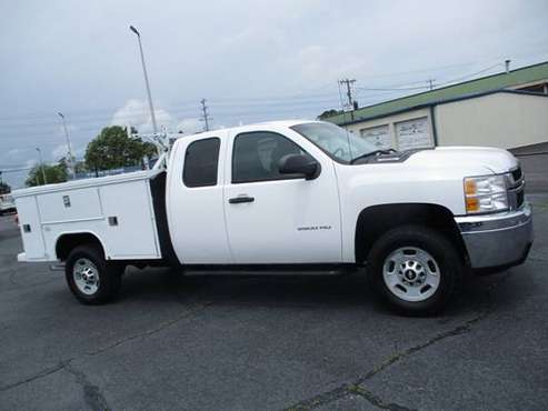 2013 Chevrolet Silverado 2500 Utility Bed Extended Cab 4wd - cars & for sale in Lawrenceburg, AL