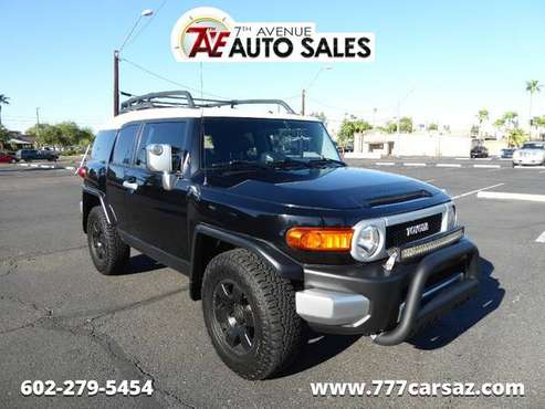 2007 TOYOTA FJ CRUISER 4WD 4DR AUTO with 8-way driver/4-way front... for sale in Phoenix, AZ