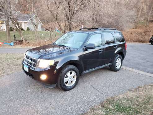 2011 Ford Escape Limited AWD - cars & trucks - by owner - vehicle... for sale in South St. Paul, MN