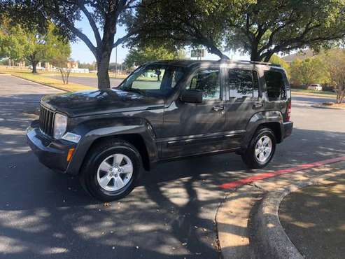 2010 Jeep Liberty - cars & trucks - by owner - vehicle automotive sale for sale in Austin, TX