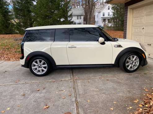 Mint 2013 MINI Clubman S - cars & trucks - by owner - vehicle... for sale in North Adams, MA
