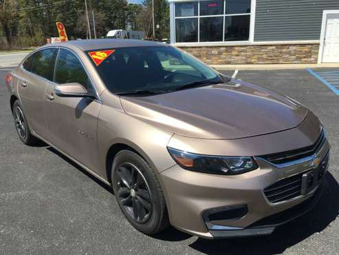 2018 Chevrolet Malibu LT! LOW MILES! Many Features! - cars & trucks... for sale in Schenectady, NY