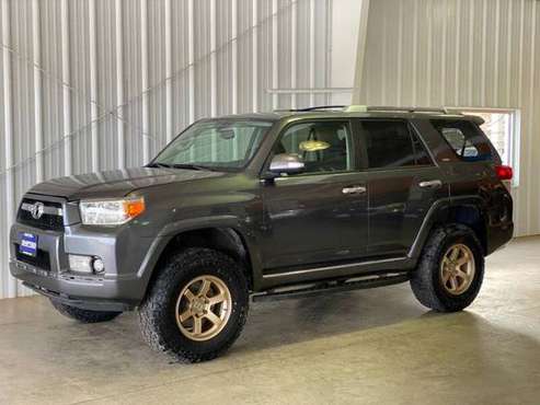 2011 Toyota 4Runner SR5 4WD - 92K Miles - Lifted - 1 Owner! - cars for sale in La Crescent, WI