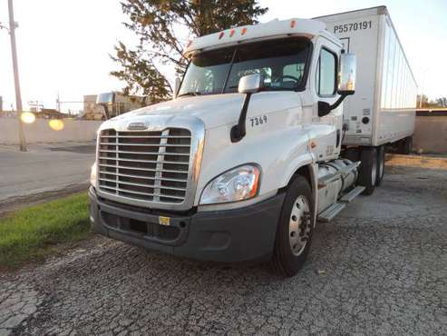 2011 Freightliner Cascadia w/PTO - cars & trucks - by owner -... for sale in Arlington Heights, IL