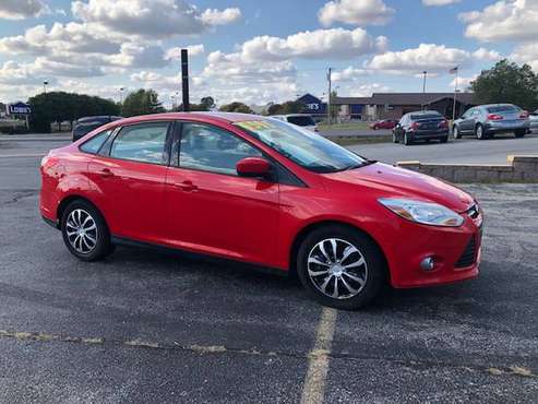 2012 Ford Focus SE - cars & trucks - by dealer - vehicle automotive... for sale in Republic, MO
