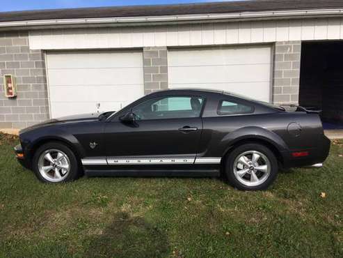 2009 Ford Mustang 45th Anniversary Model - cars & trucks - by owner... for sale in Topton, PA