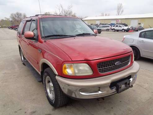 1998 Ford Expedition 119 WB XLT 4WD LIKE NEW TIRES LEATHER 3RD ROW for sale in Marion, IA