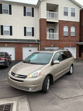 2006 Toyota Sienna XLE - cars & trucks - by owner - vehicle... for sale in Cincinnati, OH
