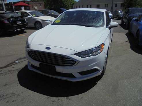 2017 Ford Fusion SE - cars & trucks - by dealer - vehicle automotive... for sale in Canton, MA