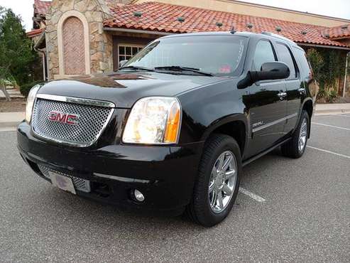 2013 GMC YUKON DENALI 3RD ROW! LEATHER! NAV! DVD! 1 OWNER! MUST SEE! for sale in Norman, TX
