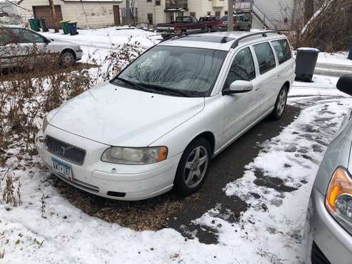 2007 Volvo V70 - cars & trucks - by owner - vehicle automotive sale for sale in Duluth, MN
